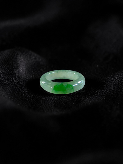 Master's Burmese Icy Green A-Jadeite Infinity Band Ring Size US 4 - 09024 - Certified