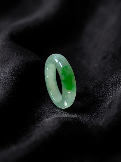 Master's Burmese Icy Green A-Jadeite Infinity Band Ring Size US 4 - 09024 - Certified
