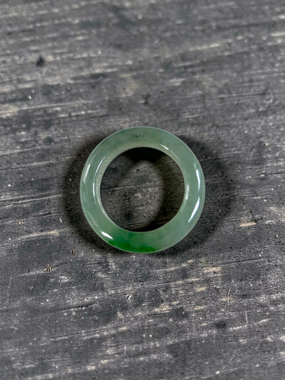 Master's Burmese Icy Green A-Jadeite Infinity Band Ring Size US 4 - 09024 - Certified