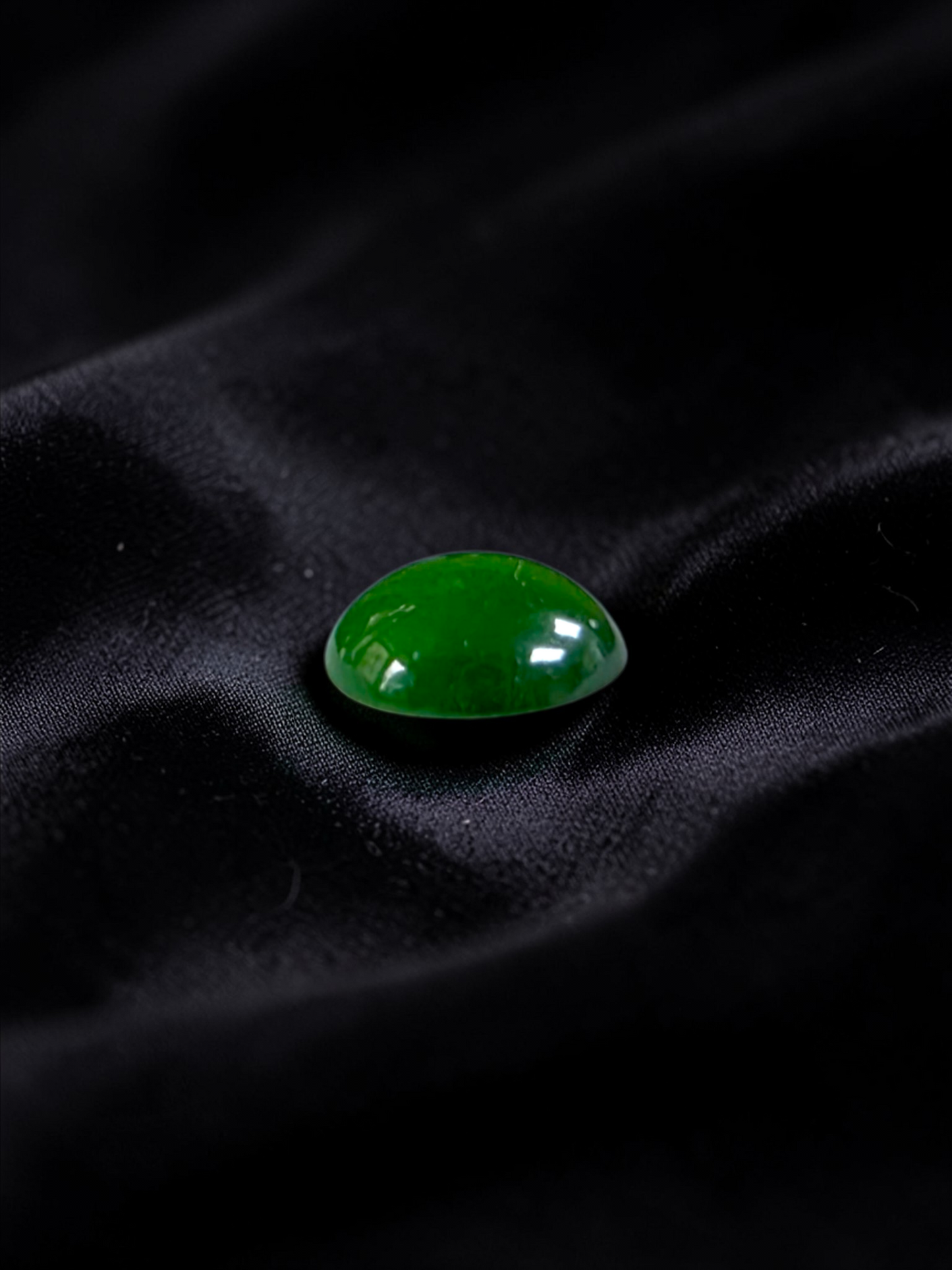 Certified MADE IN JAPAN 1.43 cts. Intense Imperial Green Burmese A-Jadeite Oval Cabochon Loose Stone LS31