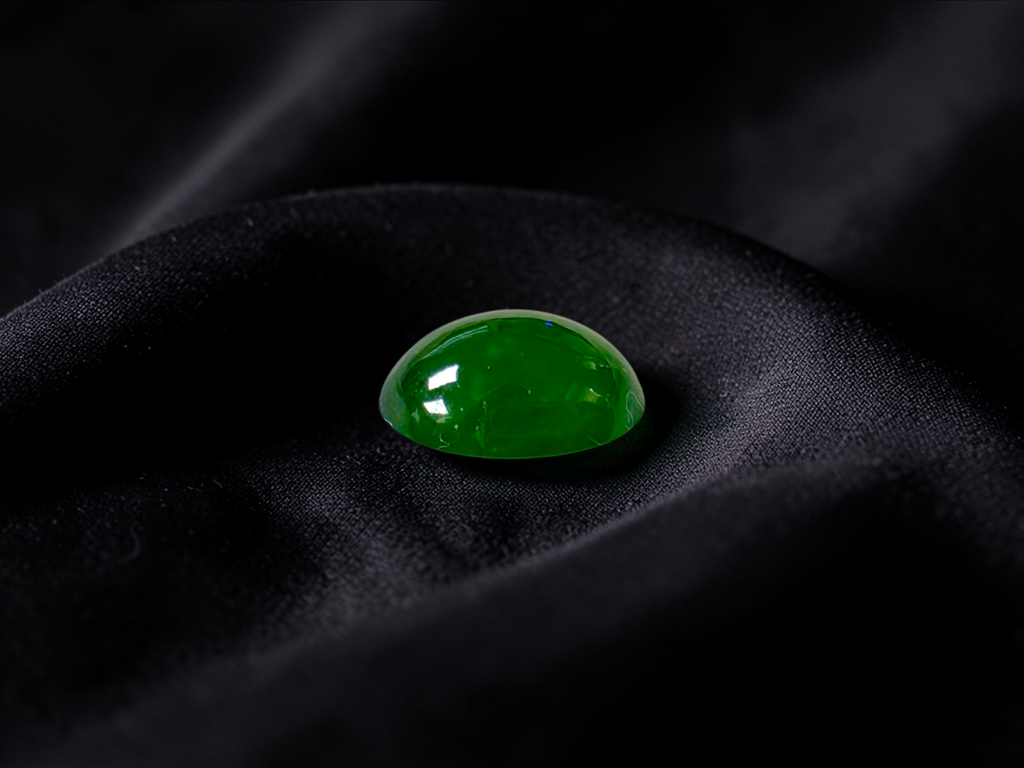 Certified MADE IN JAPAN 1.43 cts. Intense Imperial Green Burmese A-Jadeite Oval Cabochon Loose Stone LS31