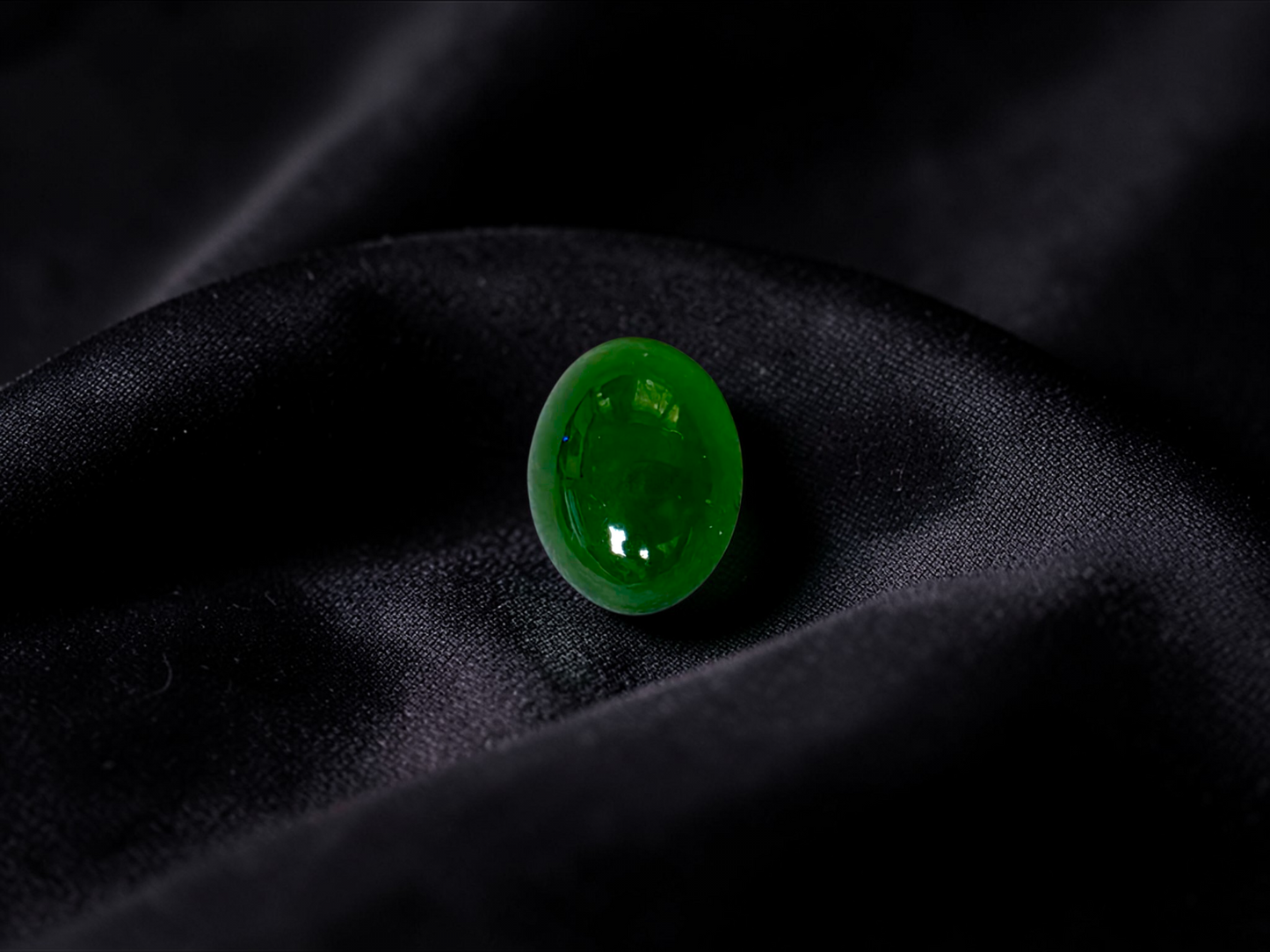 Certified MADE IN JAPAN 1.43 cts. Intense Imperial Green Burmese A-Jadeite Oval Cabochon Loose Stone LS31