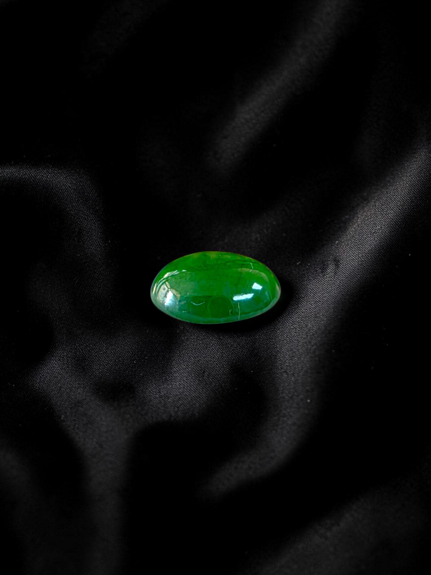 Certified MADE IN JAPAN 1.888 cts. Intense Deep Green Burmese A-Jadeite Oval Cabochon Loose Stone LS32
