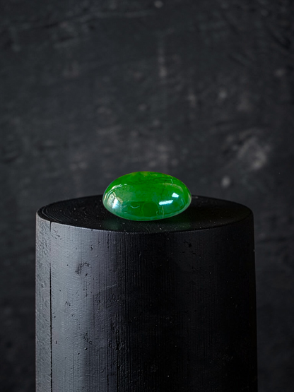 Certified MADE IN JAPAN 1.888 cts. Intense Deep Green Burmese A-Jadeite Oval Cabochon Loose Stone LS32