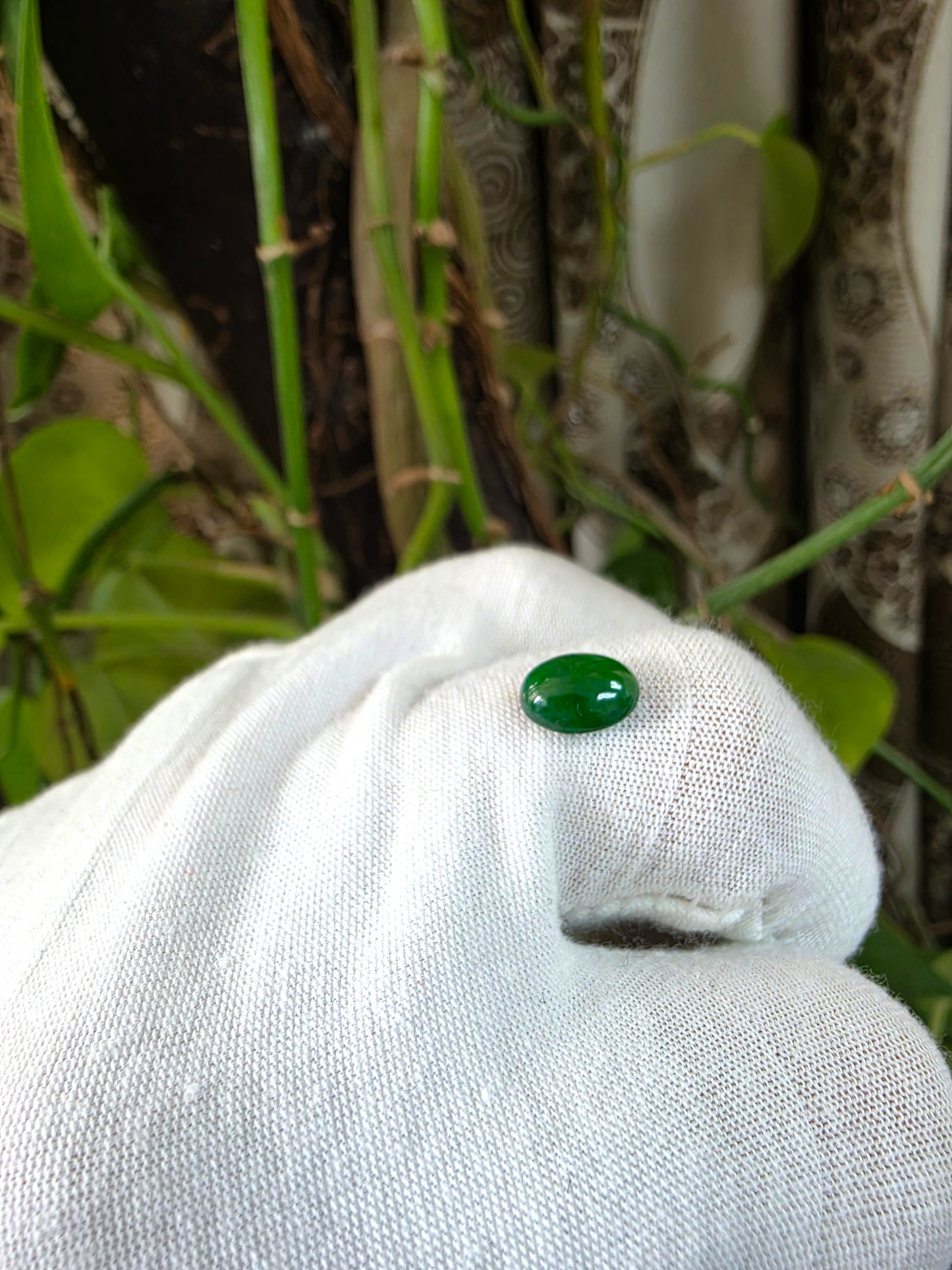 Certified MADE IN JAPAN 1.888 cts. Intense Deep Green Burmese A-Jadeite Oval Cabochon Loose Stone LS32