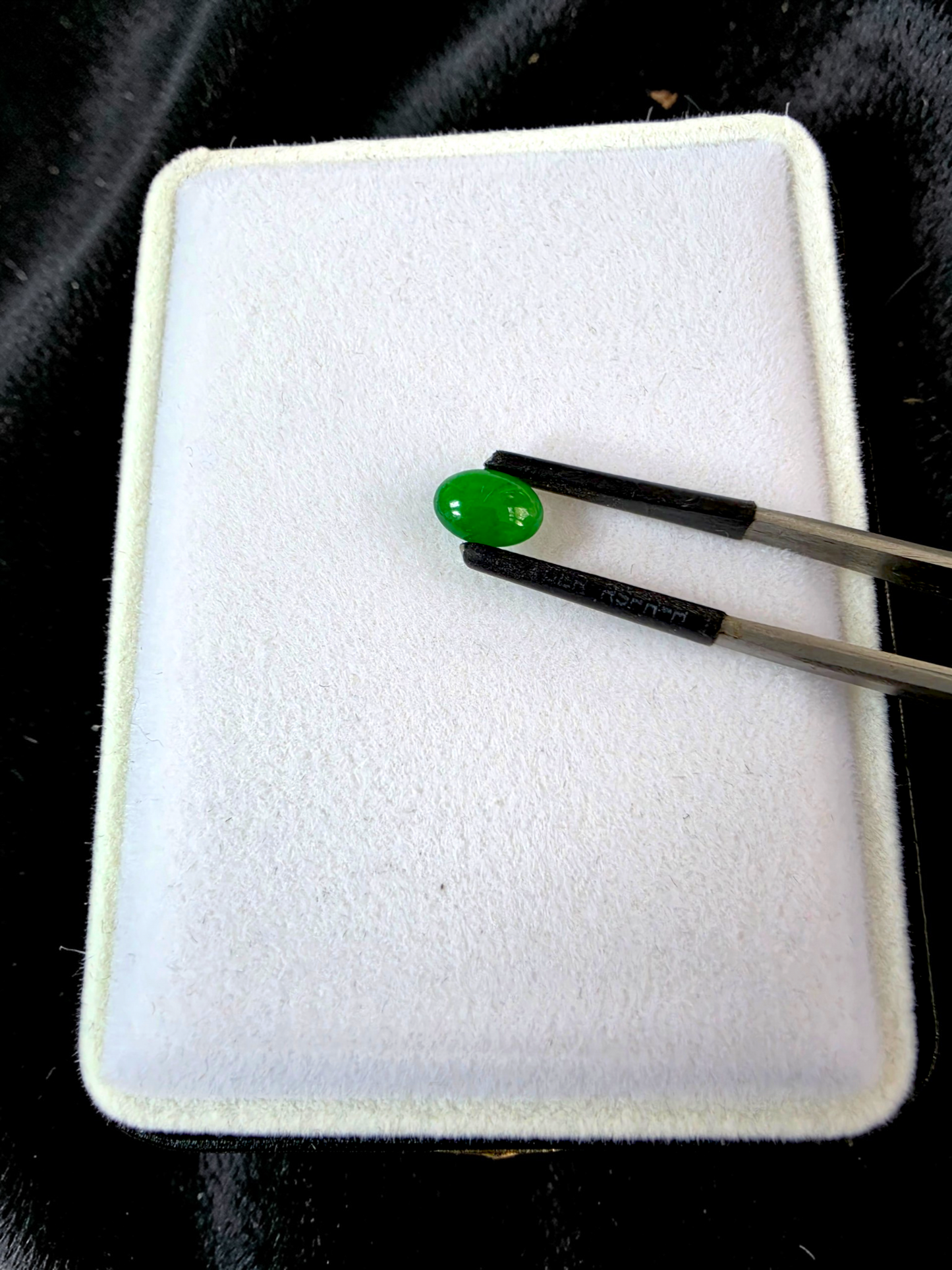 Certified MADE IN JAPAN 1.20 cts. Intense Bright Imperial Green Burmese A-Jadeite Oval Cabochon Loose Stone LS33