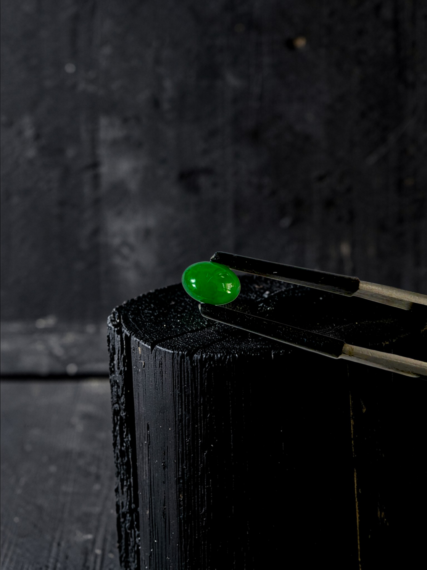 Certified MADE IN JAPAN 1.20 cts. Intense Bright Imperial Green Burmese A-Jadeite Oval Cabochon Loose Stone LS33