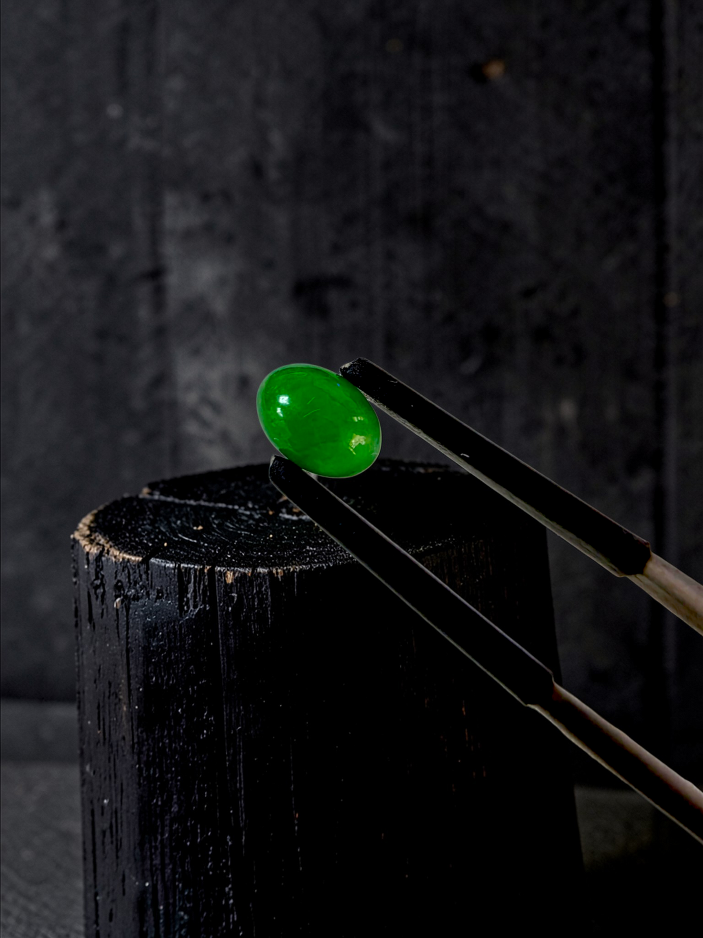 Certified MADE IN JAPAN 1.20 cts. Intense Bright Imperial Green Burmese A-Jadeite Oval Cabochon Loose Stone LS33
