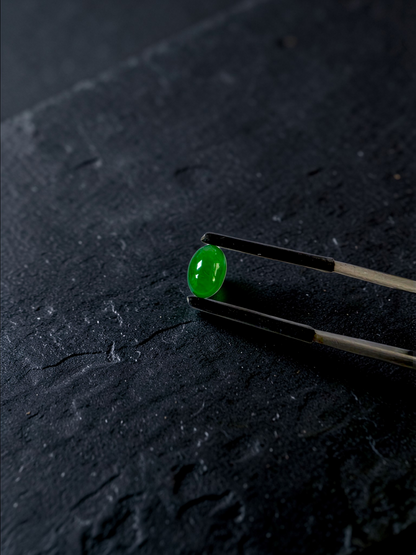 Certified MADE IN JAPAN 1.20 cts. Intense Bright Imperial Green Burmese A-Jadeite Oval Cabochon Loose Stone LS33