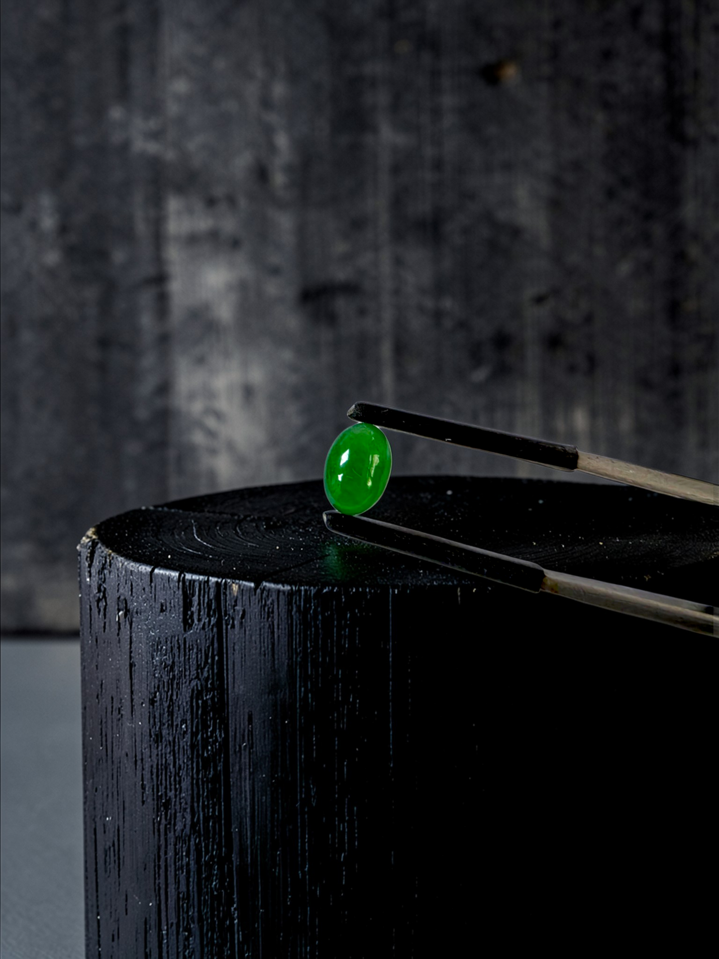 Certified MADE IN JAPAN 1.20 cts. Intense Bright Imperial Green Burmese A-Jadeite Oval Cabochon Loose Stone LS33