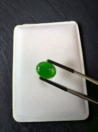 Certified MADE IN JAPAN 4.80 cts. Green Burmese A-Jadeite Oval Cabochon Loose Stone LS34