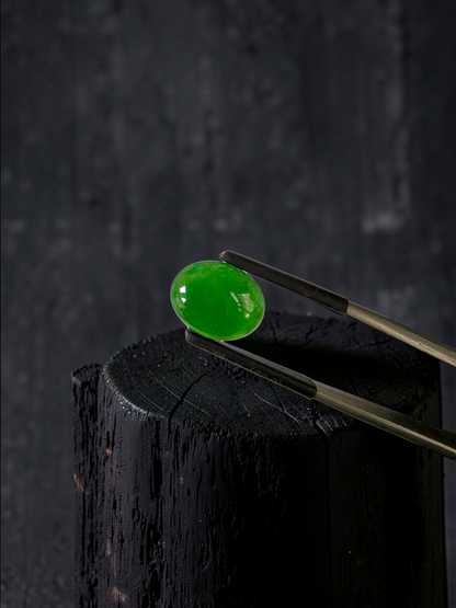 Certified MADE IN JAPAN 4.80 cts. Green Burmese A-Jadeite Oval Cabochon Loose Stone LS34