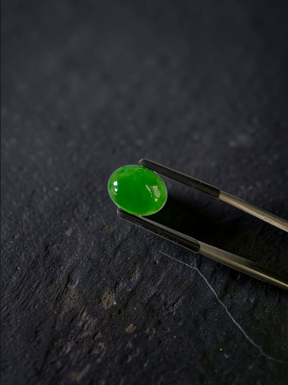 Certified MADE IN JAPAN 4.80 cts. Green Burmese A-Jadeite Oval Cabochon Loose Stone LS34