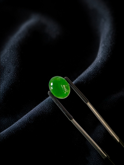 Certified MADE IN JAPAN 4.80 cts. Green Burmese A-Jadeite Oval Cabochon Loose Stone LS34