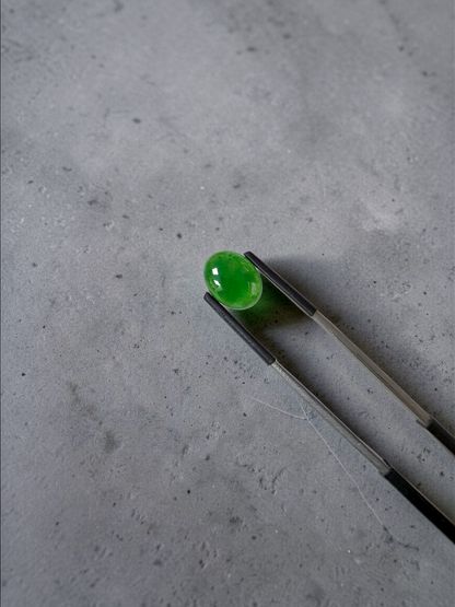 Certified MADE IN JAPAN 4.80 cts. Green Burmese A-Jadeite Oval Cabochon Loose Stone LS34