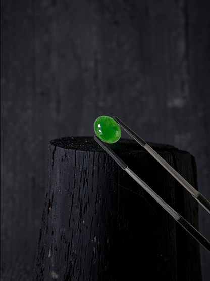 Certified MADE IN JAPAN 4.80 cts. Green Burmese A-Jadeite Oval Cabochon Loose Stone LS34