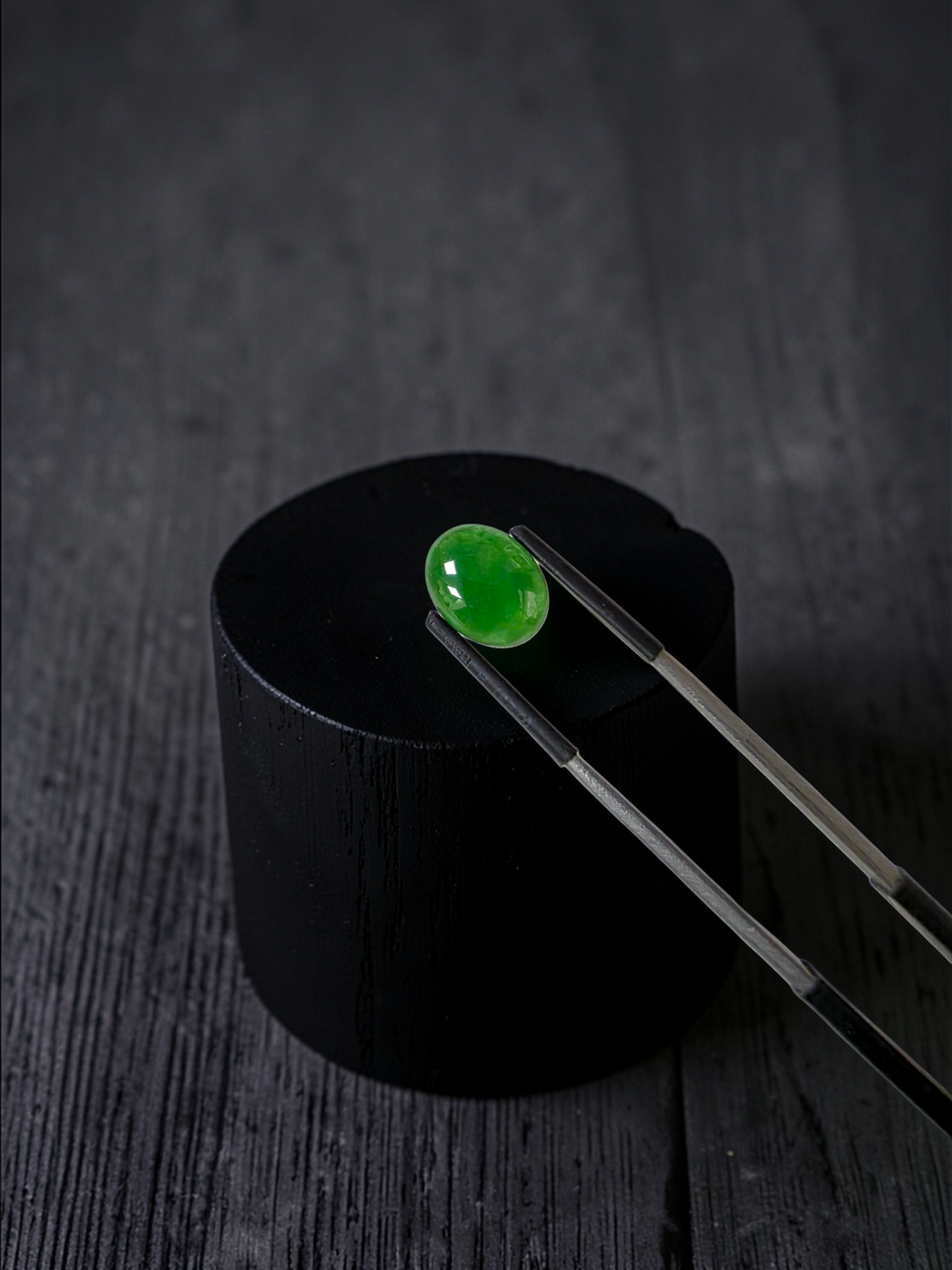 Certified MADE IN JAPAN 4.80 cts. Green Burmese A-Jadeite Oval Cabochon Loose Stone LS34