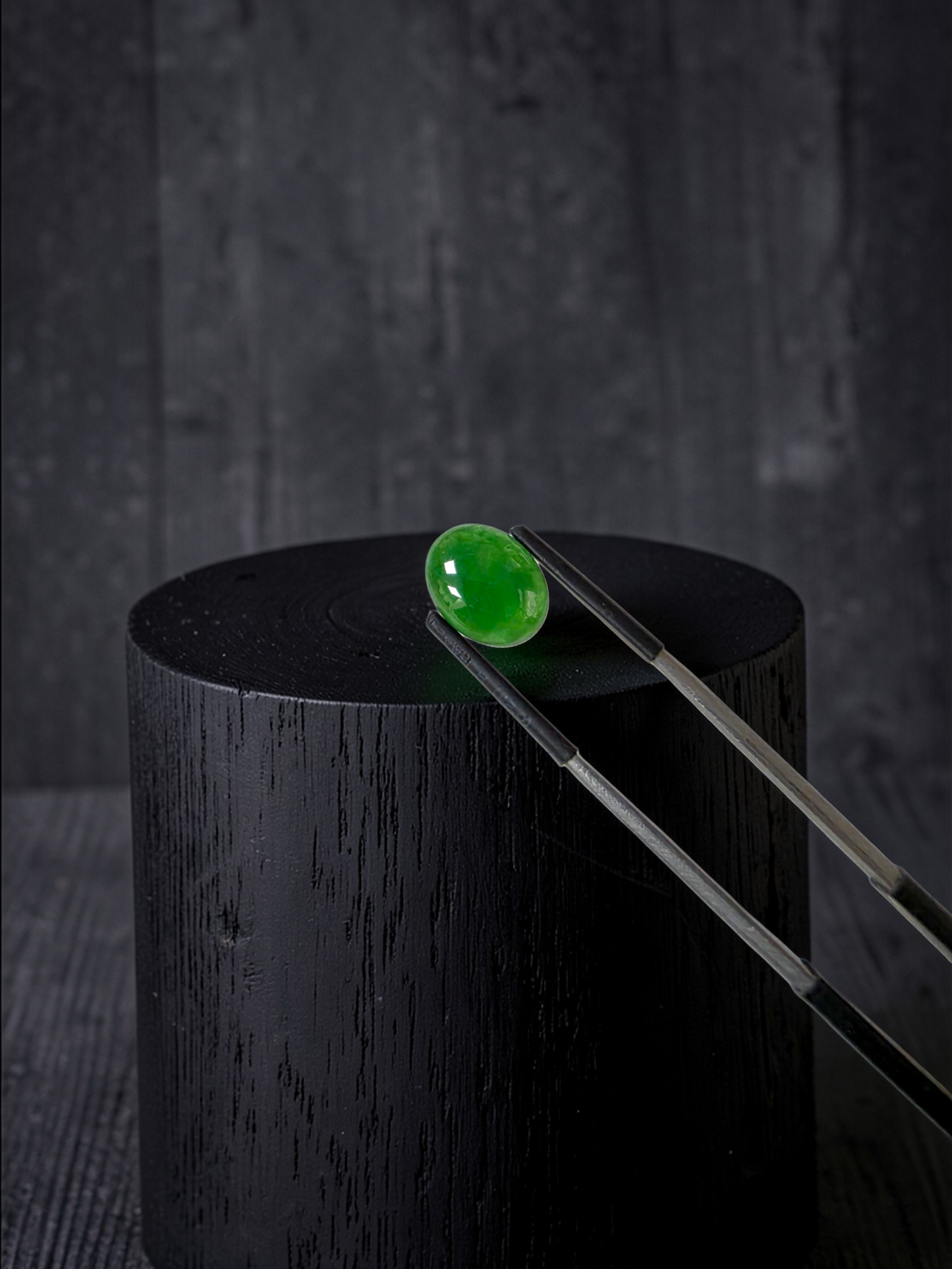 Certified MADE IN JAPAN 4.80 cts. Green Burmese A-Jadeite Oval Cabochon Loose Stone LS34