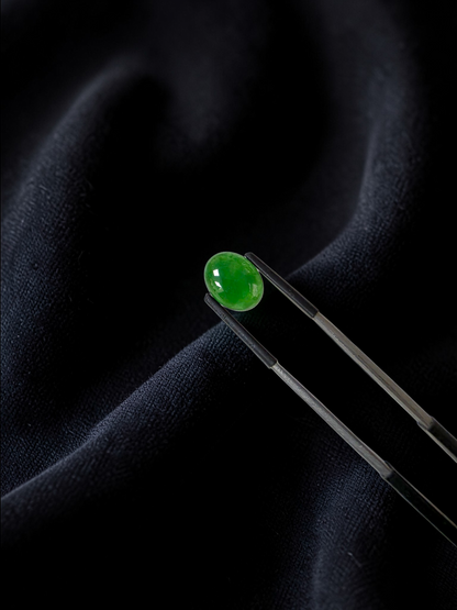 Certified MADE IN JAPAN 4.80 cts. Green Burmese A-Jadeite Oval Cabochon Loose Stone LS34