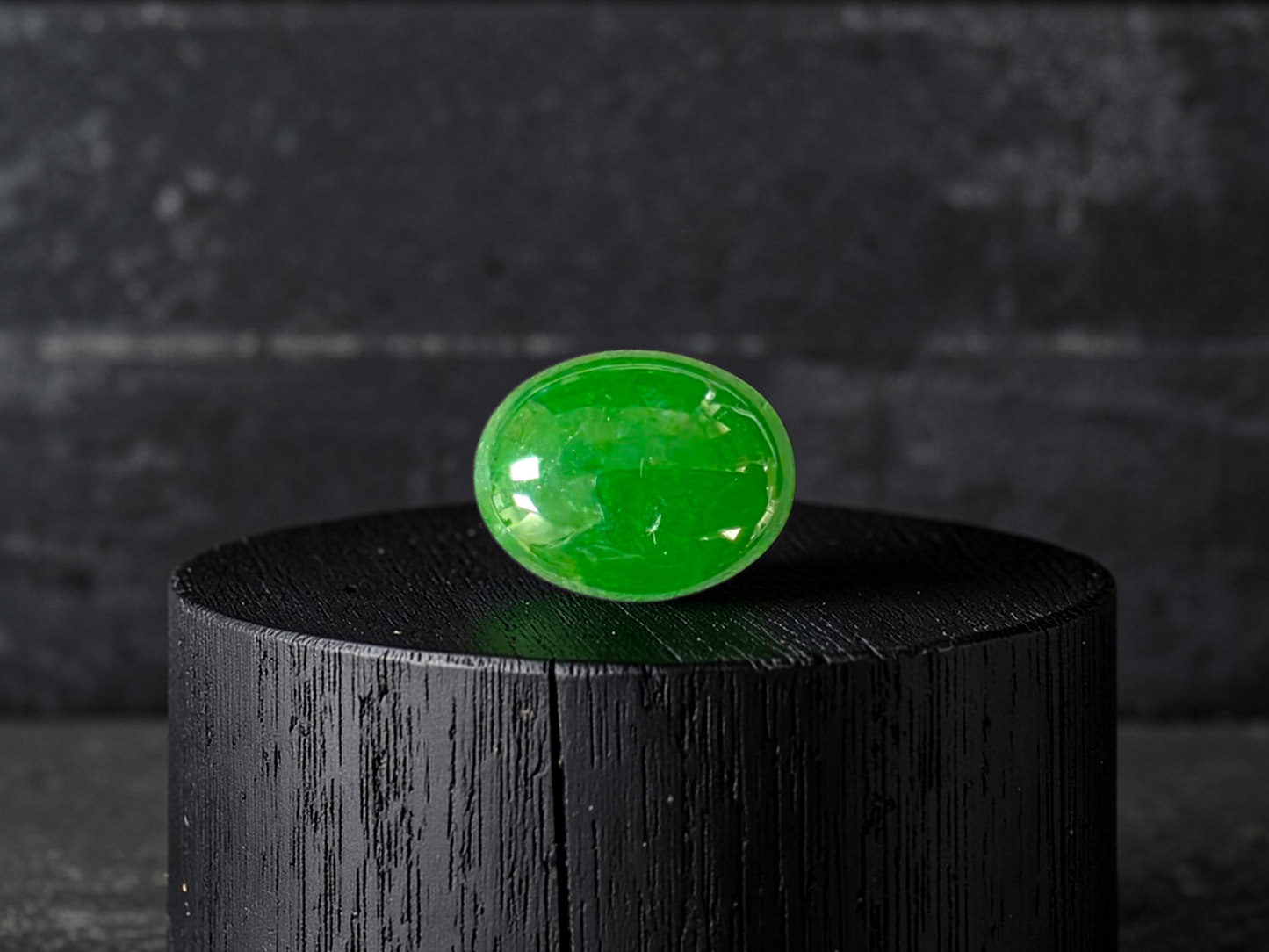 Certified MADE IN JAPAN 4.80 cts. Green Burmese A-Jadeite Oval Cabochon Loose Stone LS34