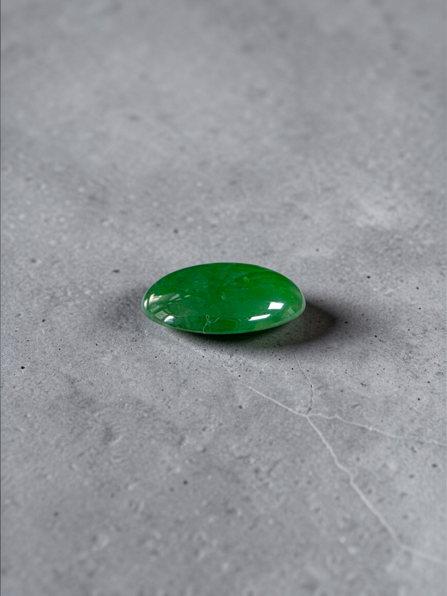 Certified MADE IN JAPAN 4.80 cts. Green Burmese A-Jadeite Oval Cabochon Loose Stone LS34