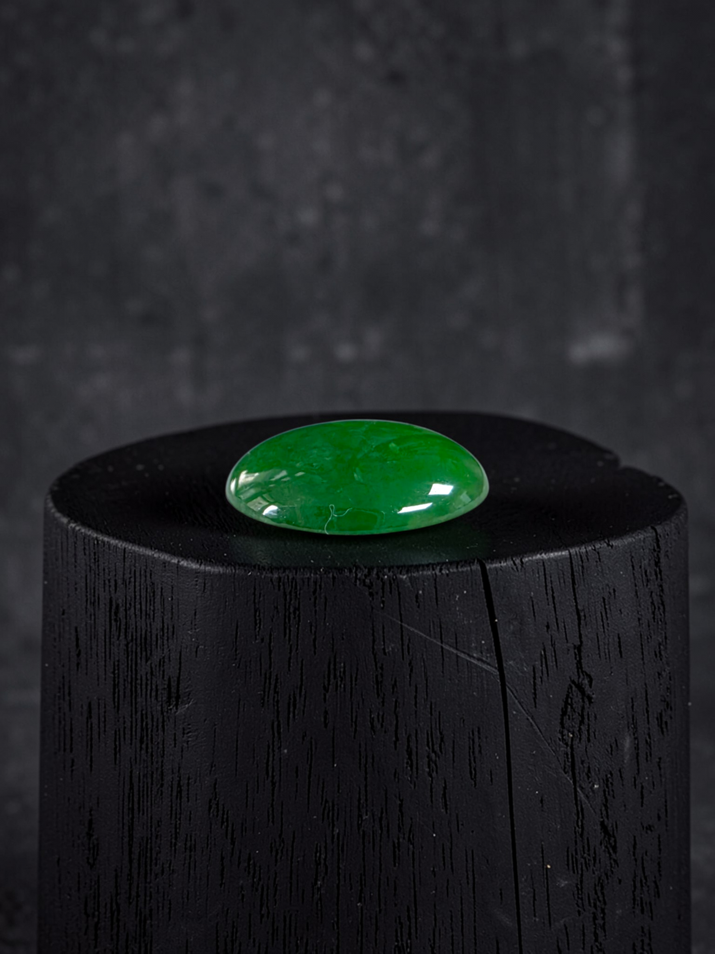 Certified MADE IN JAPAN 4.80 cts. Green Burmese A-Jadeite Oval Cabochon Loose Stone LS34