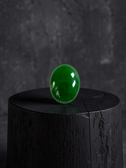 Certified MADE IN JAPAN 4.80 cts. Green Burmese A-Jadeite Oval Cabochon Loose Stone LS34