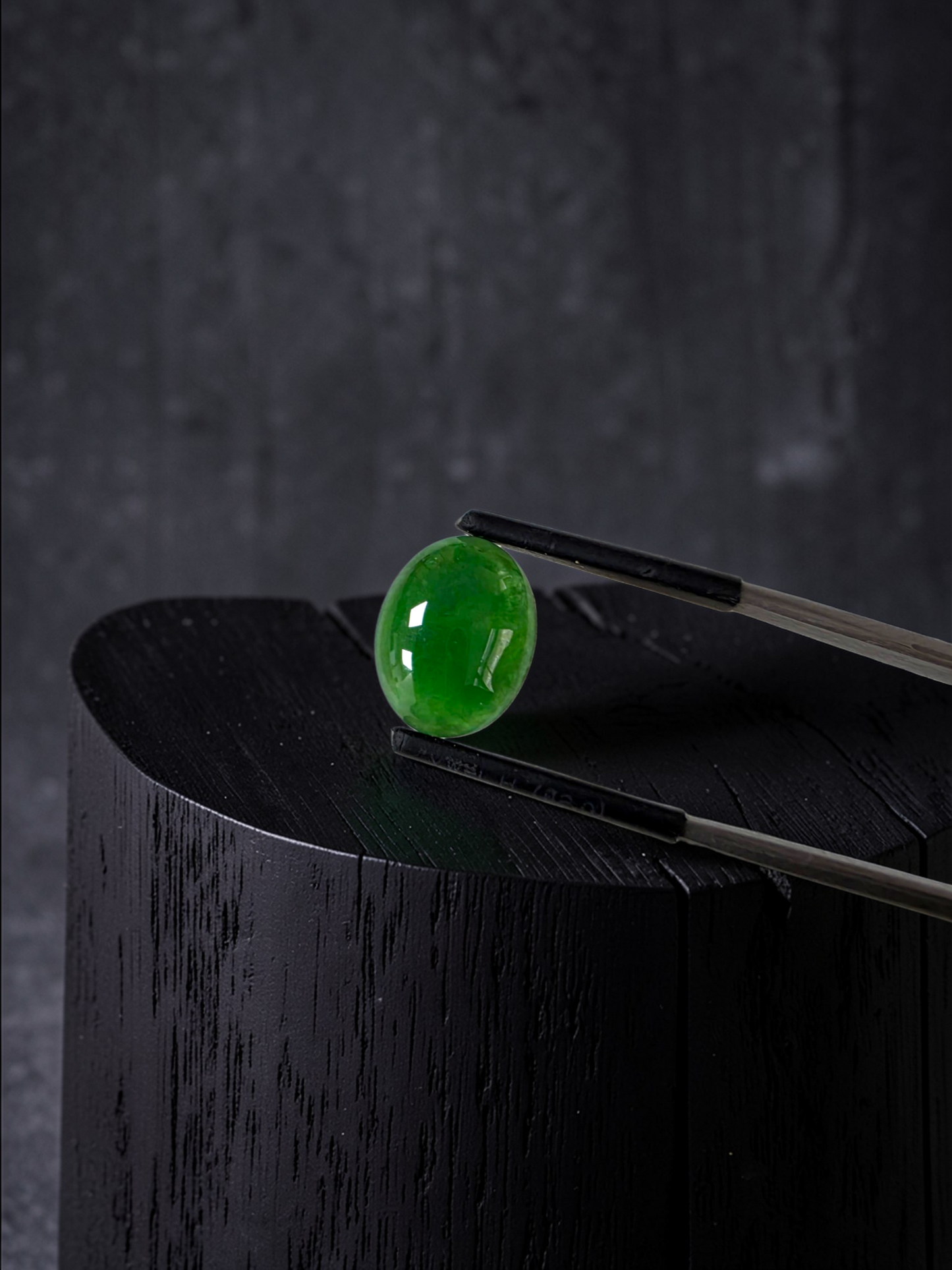 Certified MADE IN JAPAN 4.80 cts. Green Burmese A-Jadeite Oval Cabochon Loose Stone LS34