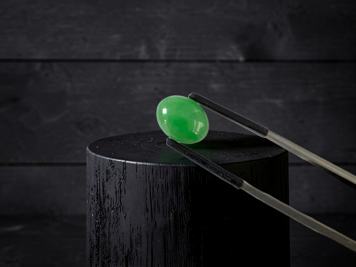 Certified MADE IN JAPAN 4.69 cts. Light Green Burmese A-Jadeite Oval Cabochon Loose Stone LS35