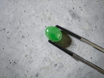 Certified MADE IN JAPAN 4.69 cts. Light Green Burmese A-Jadeite Oval Cabochon Loose Stone LS35