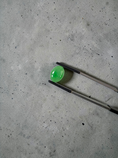 Certified MADE IN JAPAN 4.69 cts. Light Green Burmese A-Jadeite Oval Cabochon Loose Stone LS35