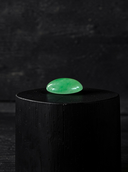 Certified MADE IN JAPAN 4.69 cts. Light Green Burmese A-Jadeite Oval Cabochon Loose Stone LS35