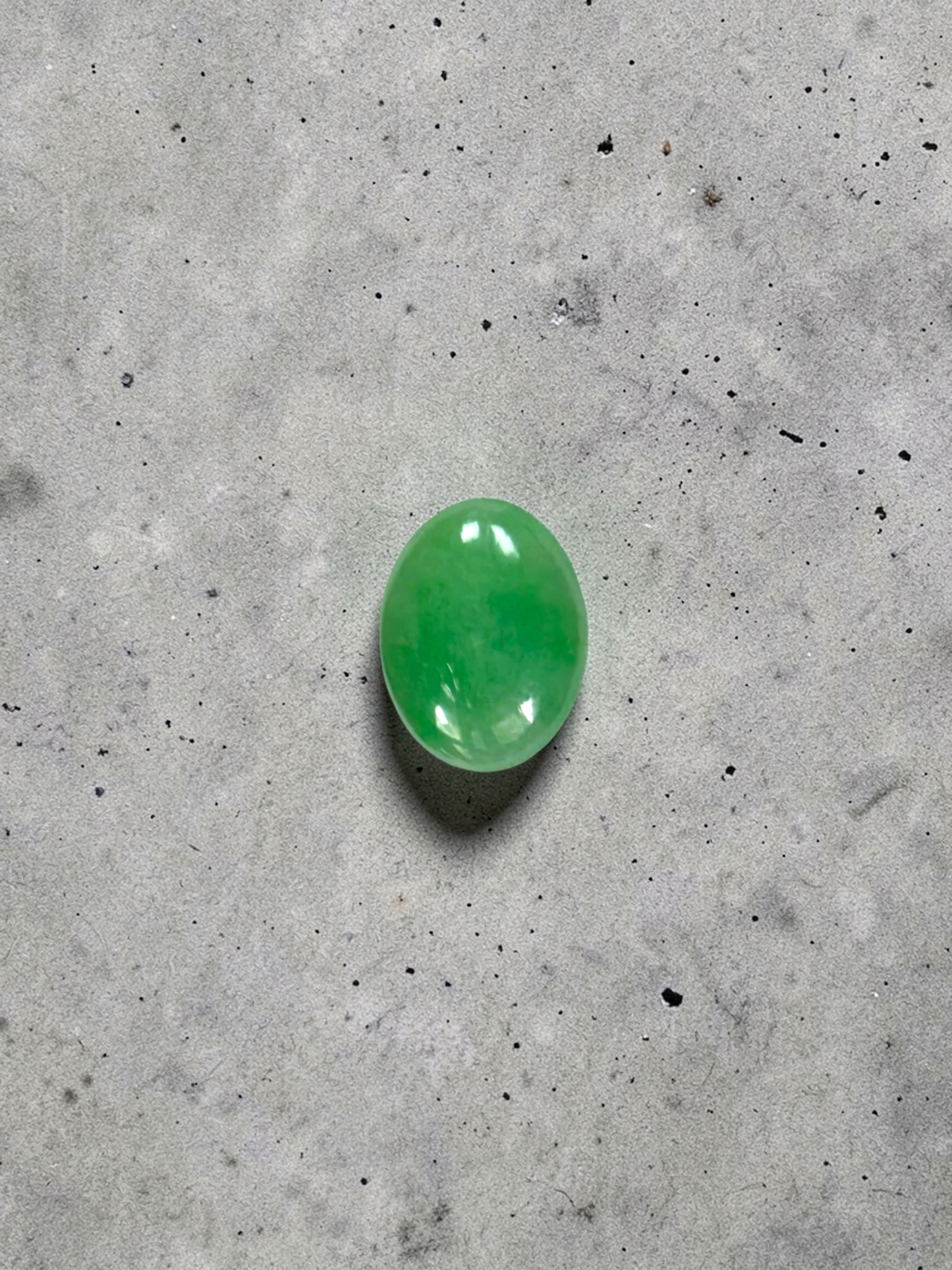 Certified MADE IN JAPAN 4.69 cts. Light Green Burmese A-Jadeite Oval Cabochon Loose Stone LS35
