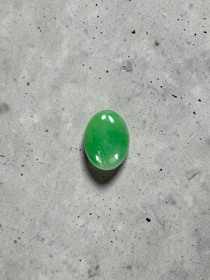 Certified MADE IN JAPAN 4.69 cts. Light Green Burmese A-Jadeite Oval Cabochon Loose Stone LS35