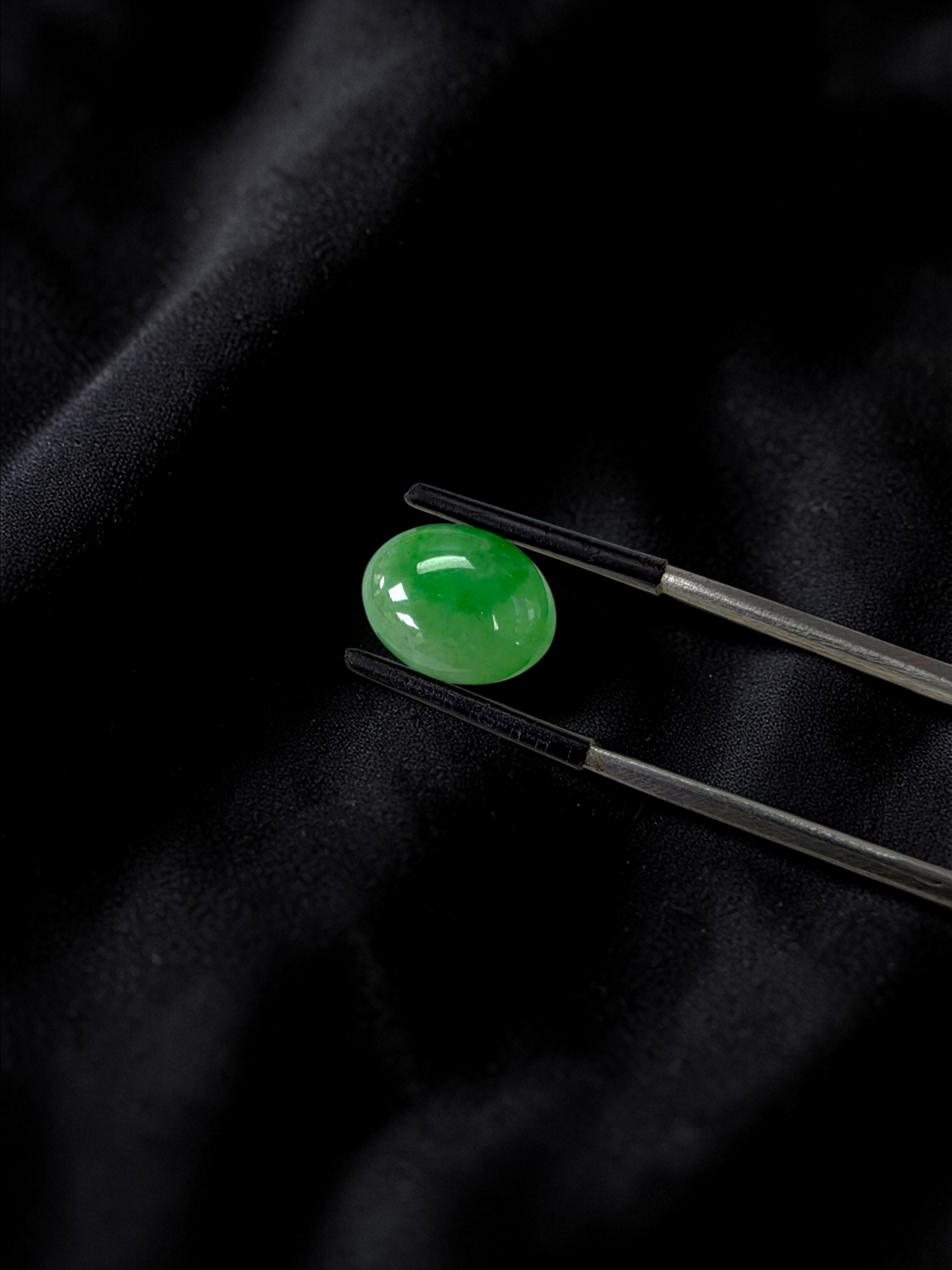 Certified MADE IN JAPAN 7.04 cts. Light Green Burmese A-Jadeite Oval Cabochon Loose Stone LS36