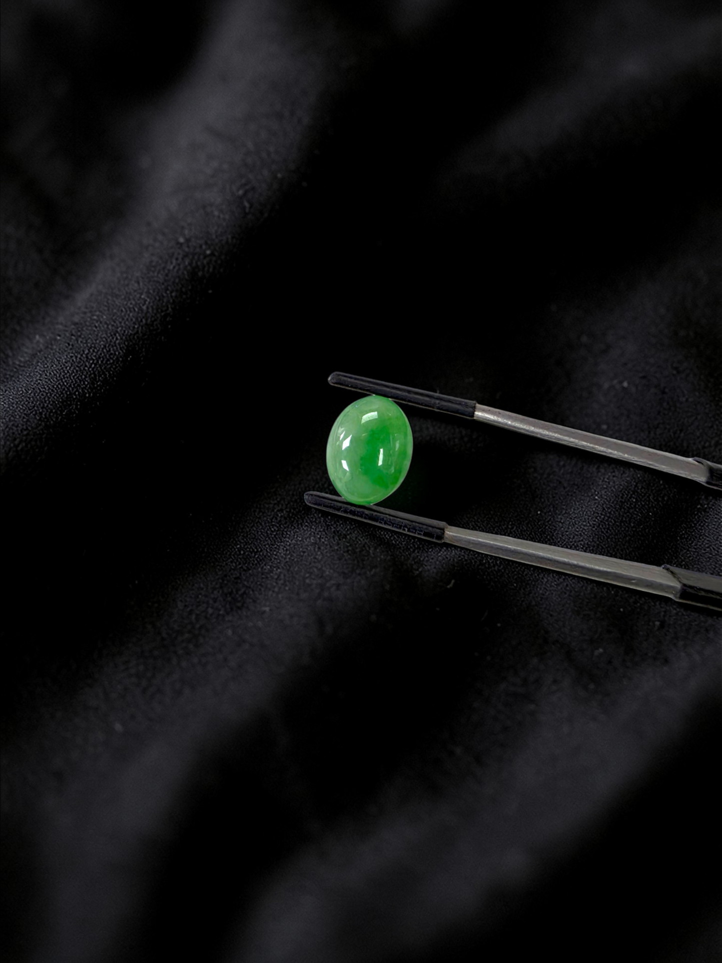 Certified MADE IN JAPAN 7.04 cts. Light Green Burmese A-Jadeite Oval Cabochon Loose Stone LS36