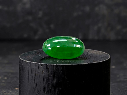 Certified MADE IN JAPAN 3.95 cts. Intense Imperial Green Burmese A-Jadeite Oval Cabochon Loose Stone LS41