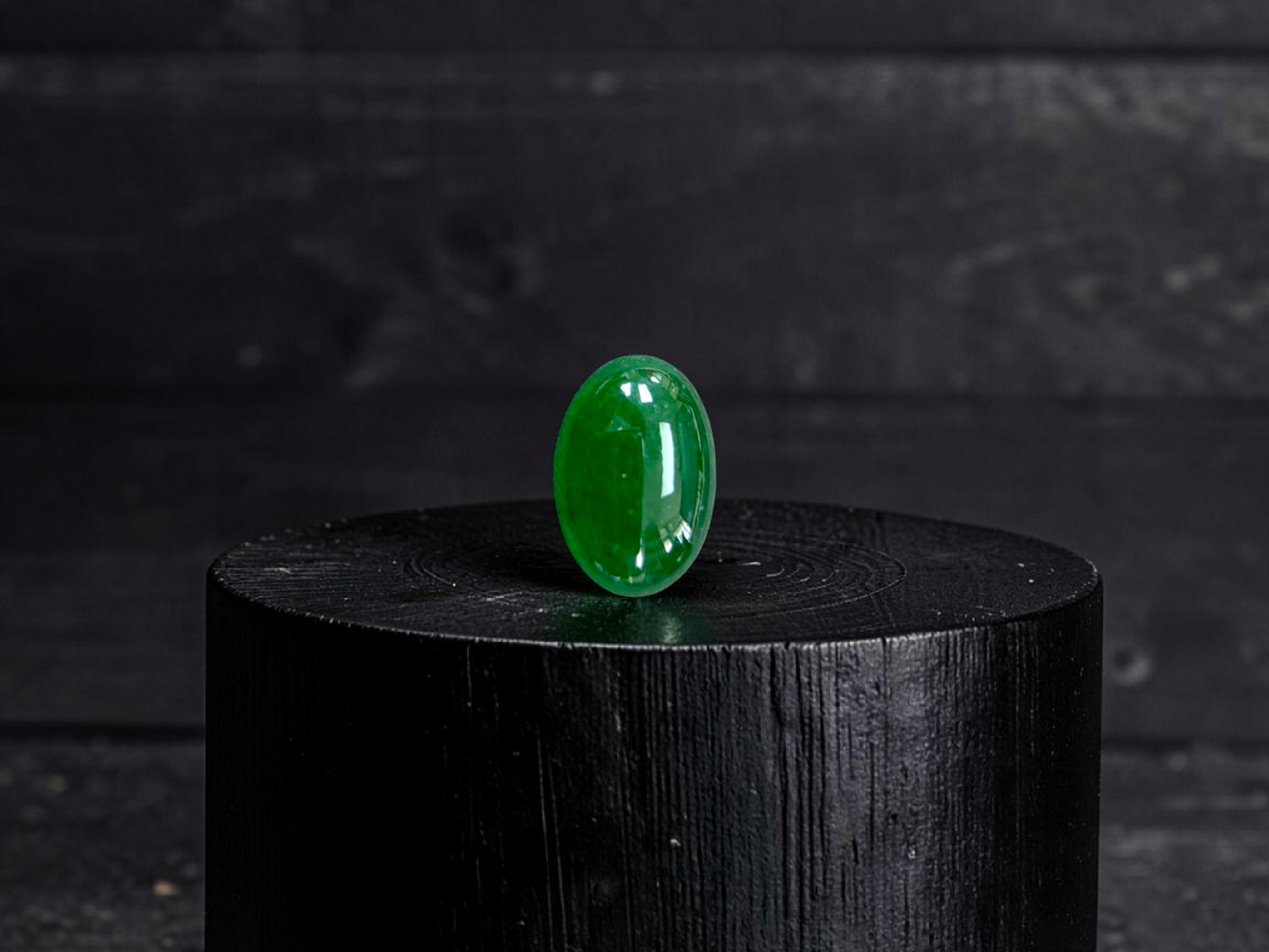Certified MADE IN JAPAN 3.95 cts. Intense Imperial Green Burmese A-Jadeite Oval Cabochon Loose Stone LS41