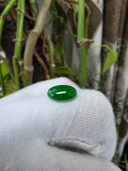 Certified MADE IN JAPAN 3.95 cts. Intense Imperial Green Burmese A-Jadeite Oval Cabochon Loose Stone LS41