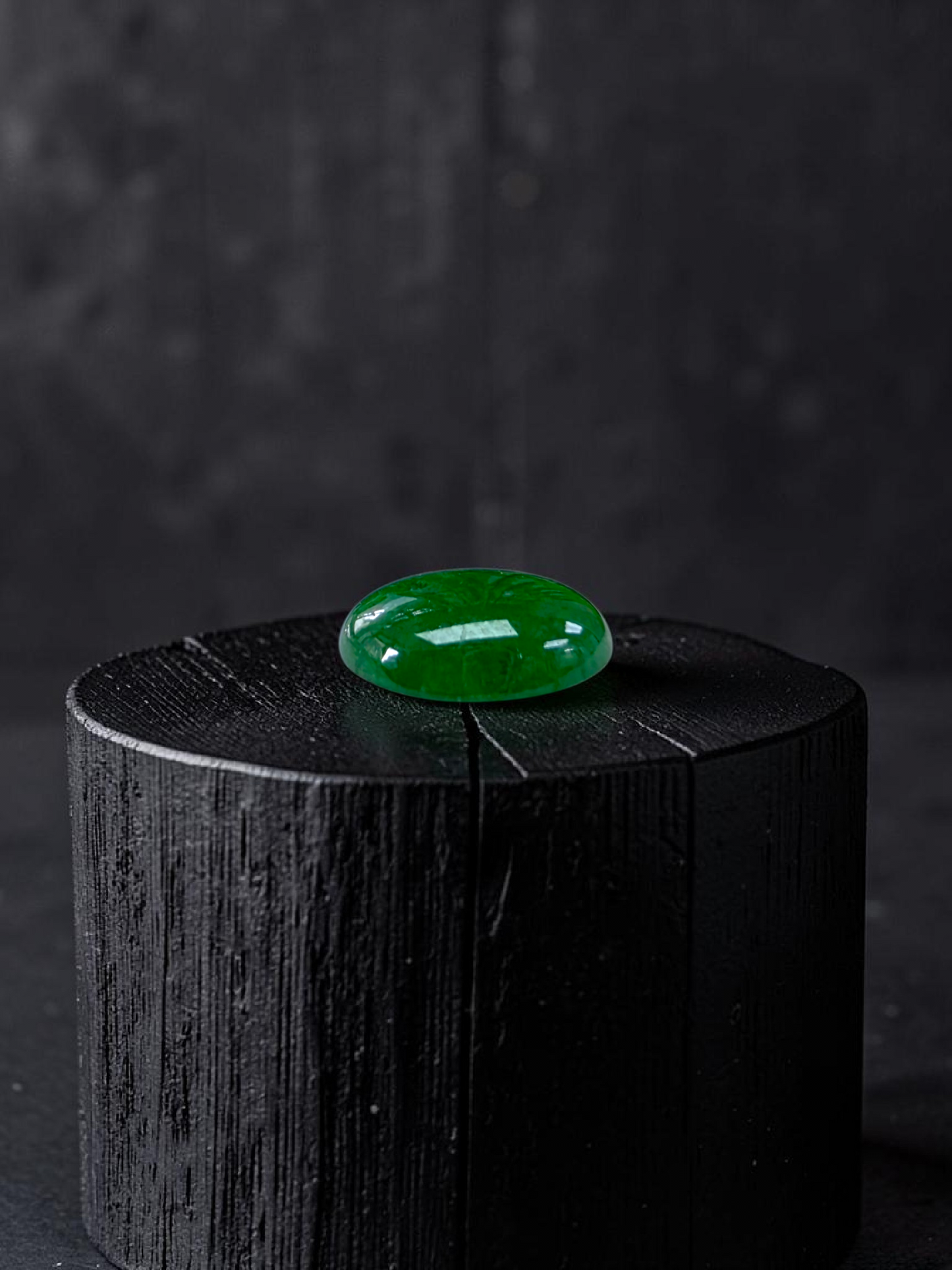 Certified MADE IN JAPAN 3.95 cts. Intense Imperial Green Burmese A-Jadeite Oval Cabochon Loose Stone LS41