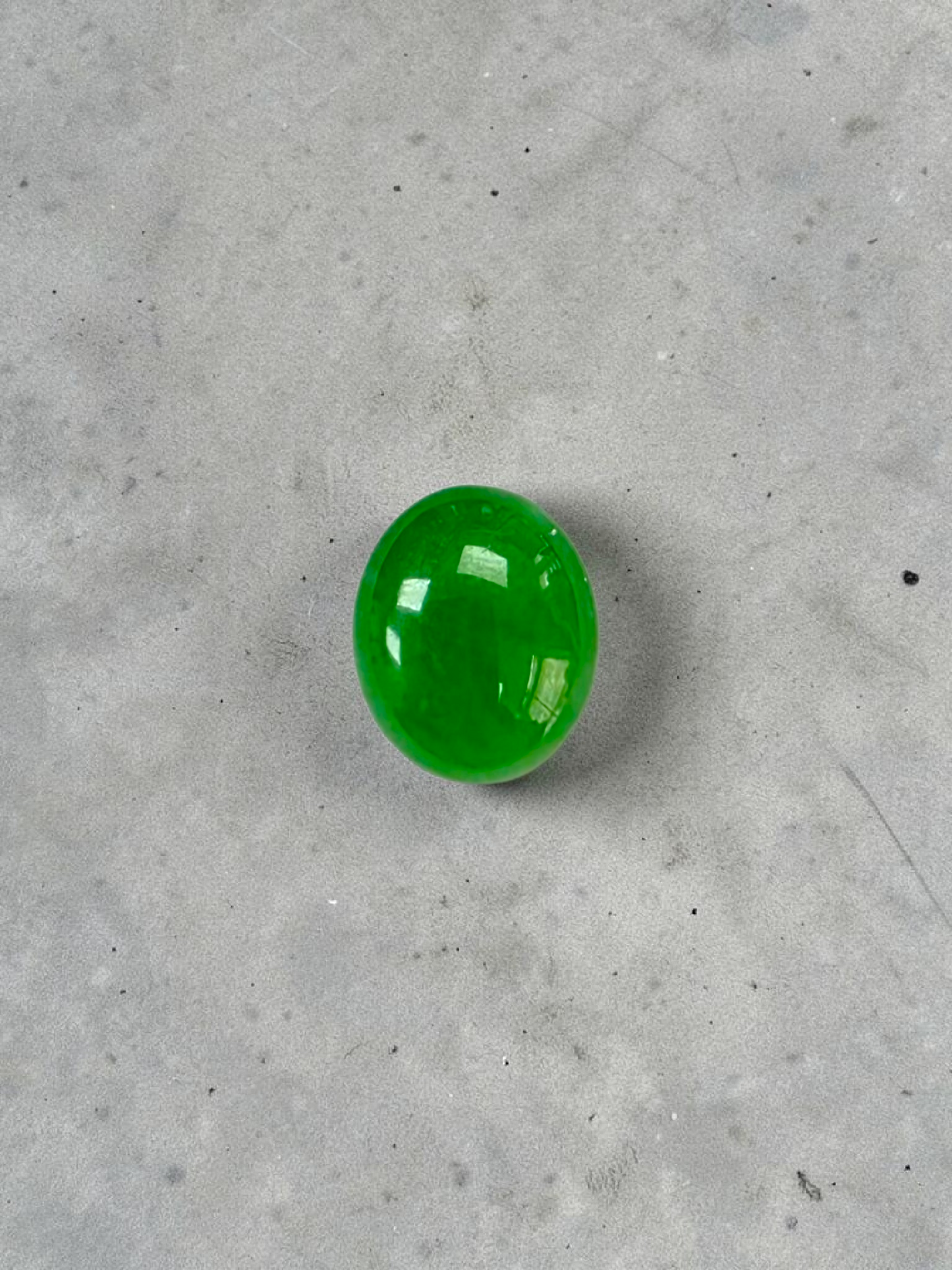 Certified MADE IN JAPAN 4.41 cts. Intense Vivid Imperial Green Burmese A-Jadeite Oval Cabochon Loose Stone LS44