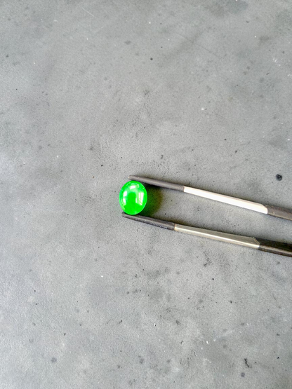 Certified MADE IN JAPAN 4.41 cts. Intense Vivid Imperial Green Burmese A-Jadeite Oval Cabochon Loose Stone LS44