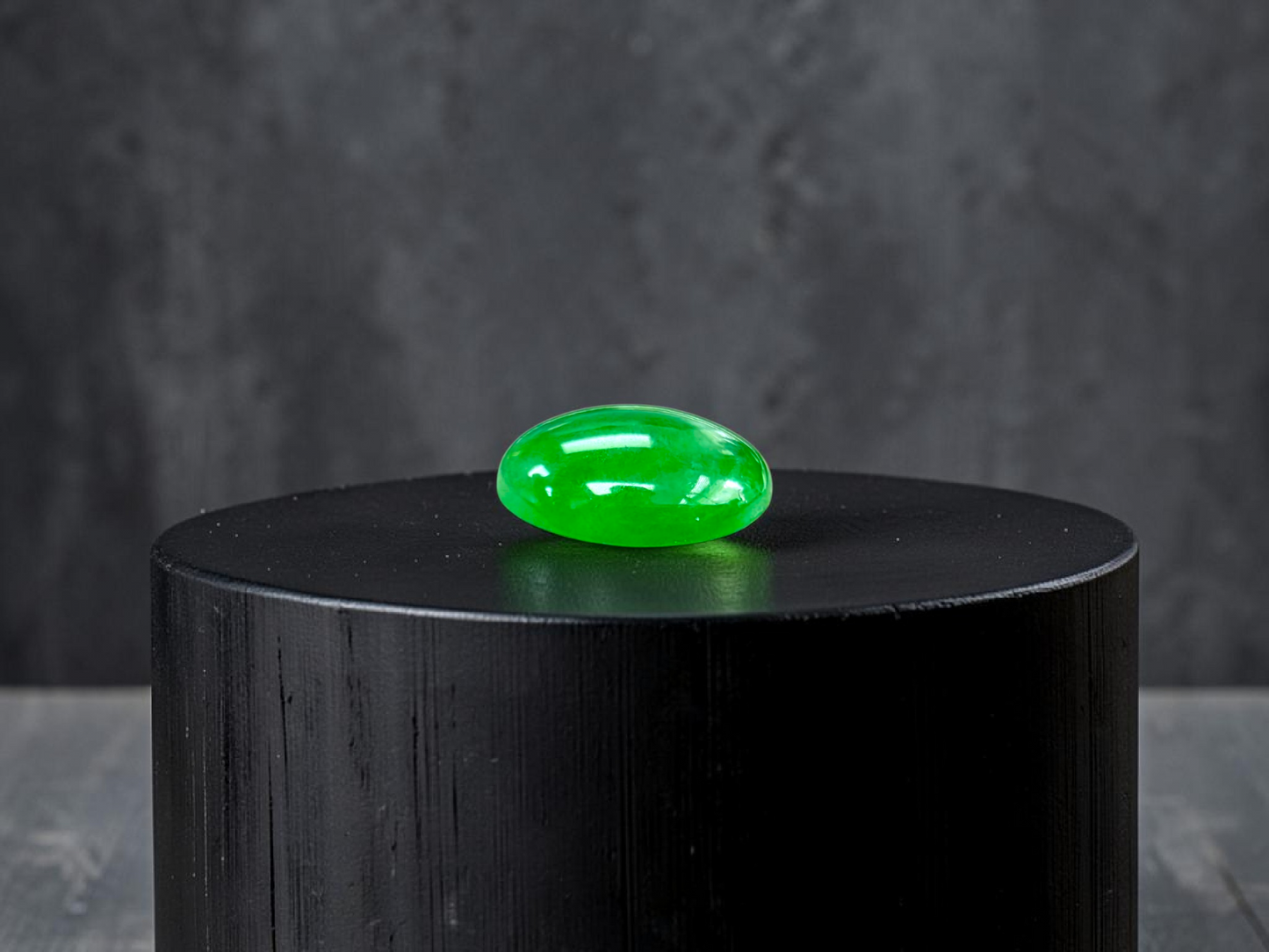 Certified MADE IN JAPAN 4.41 cts. Intense Vivid Imperial Green Burmese A-Jadeite Oval Cabochon Loose Stone LS44