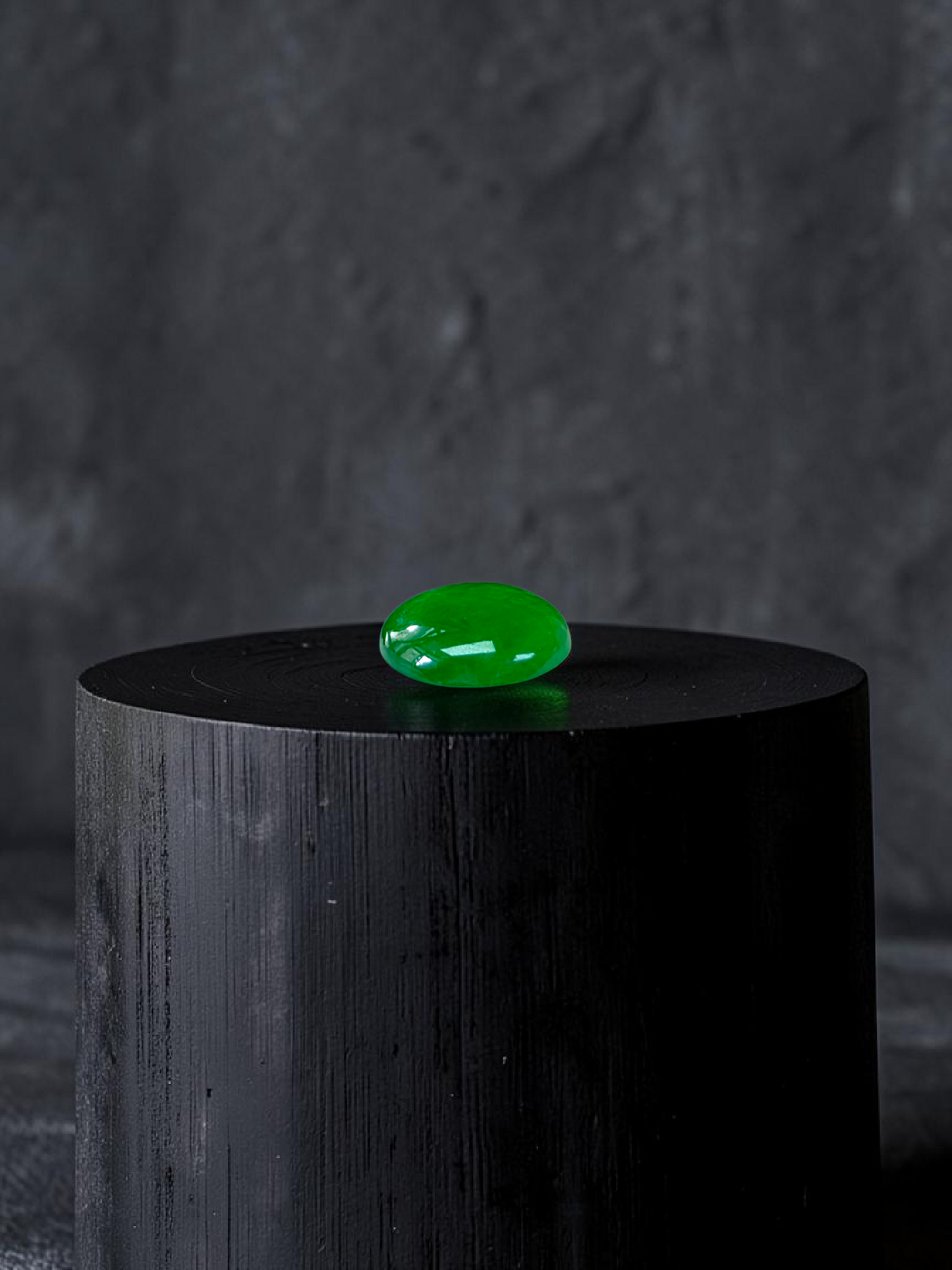 Certified MADE IN JAPAN 4.41 cts. Intense Vivid Imperial Green Burmese A-Jadeite Oval Cabochon Loose Stone LS44