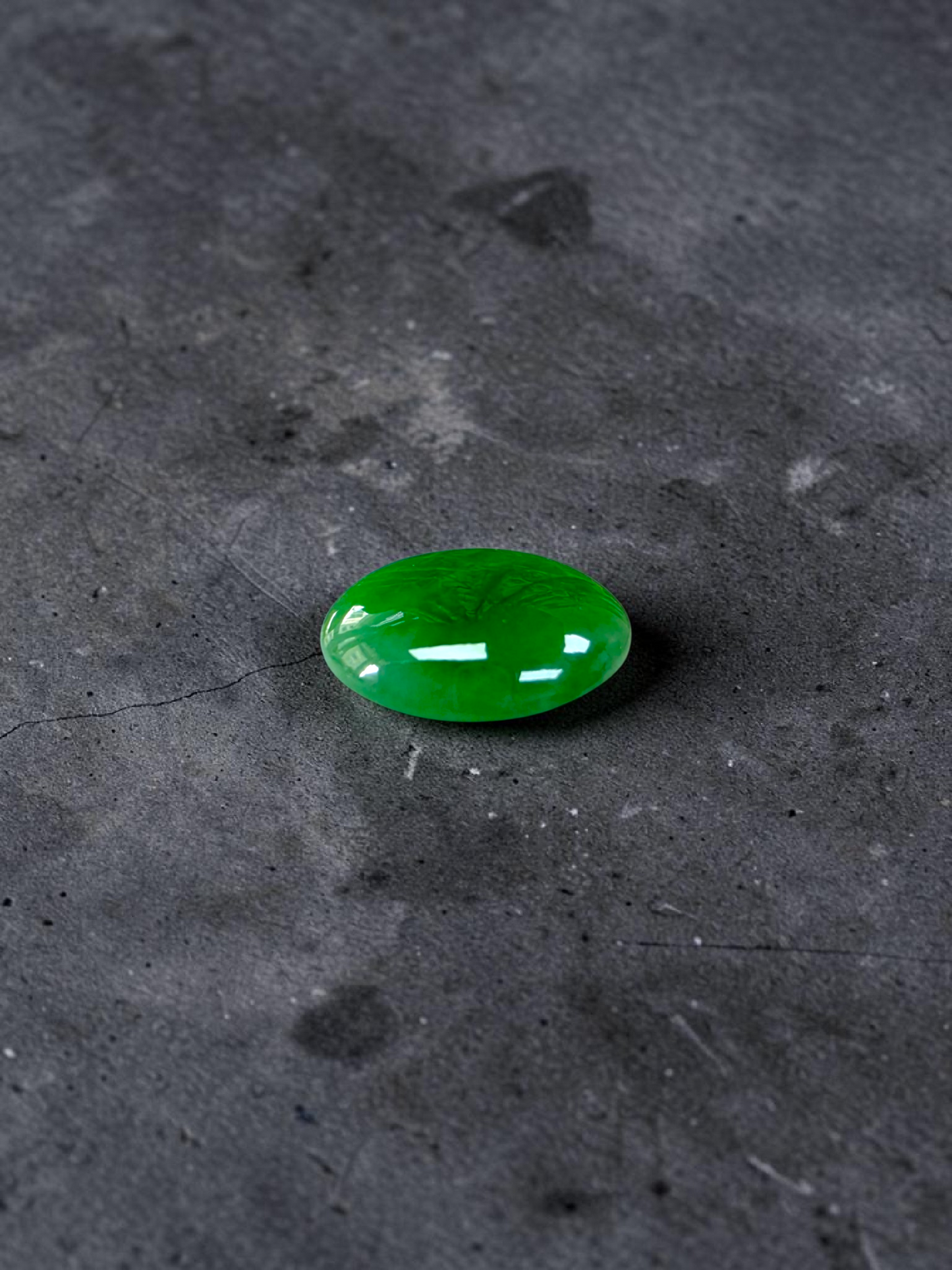 Certified MADE IN JAPAN 6.19 cts. Intense Imperial Green Burmese A-Jadeite Oval Cabochon Loose Stone LS45
