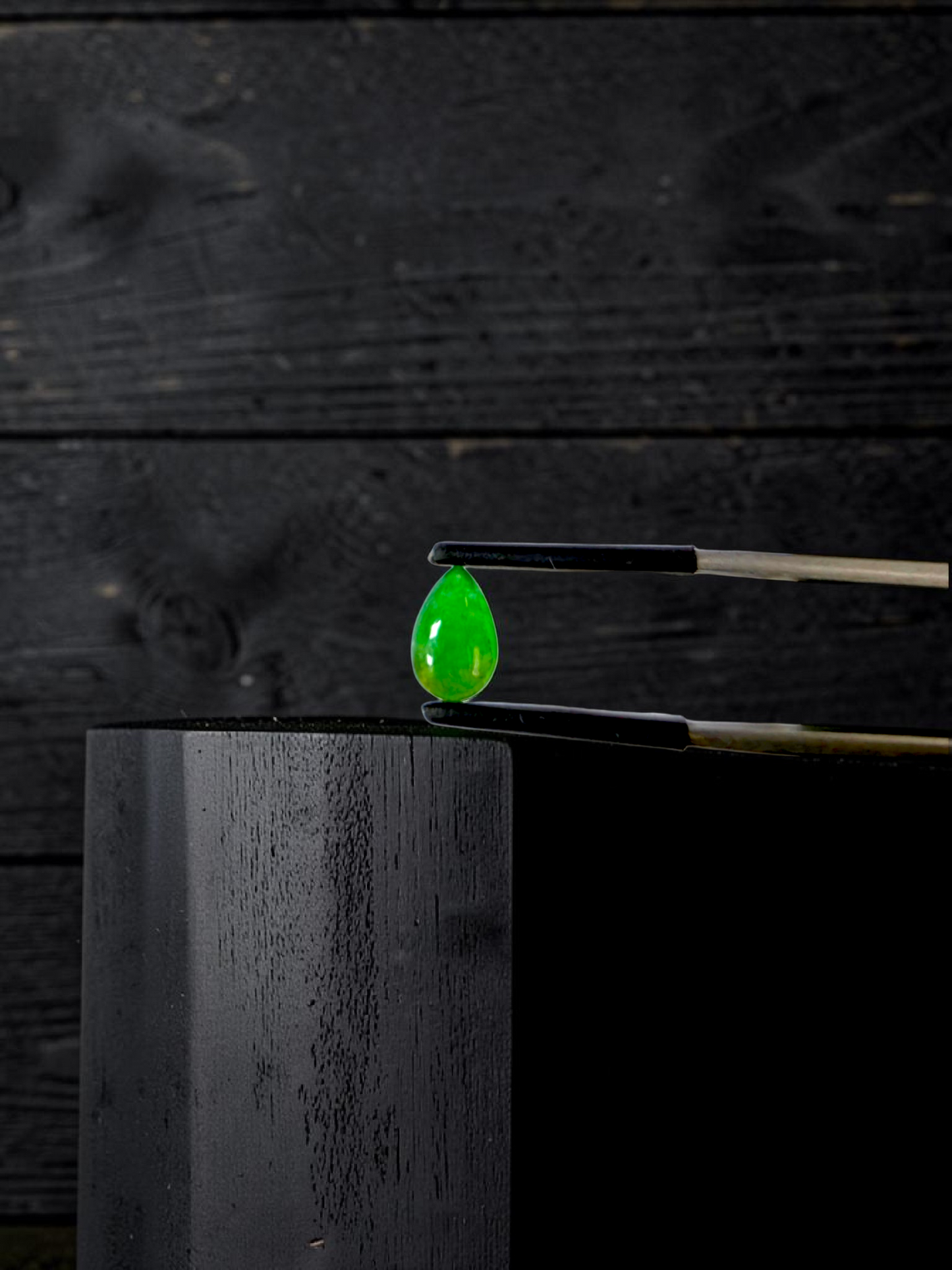 Certified MADE IN JAPAN 1.792 cts. Bright Vivid Imperial Green Burmese A-Jadeite Pear Cabochon Loose Stone LS46