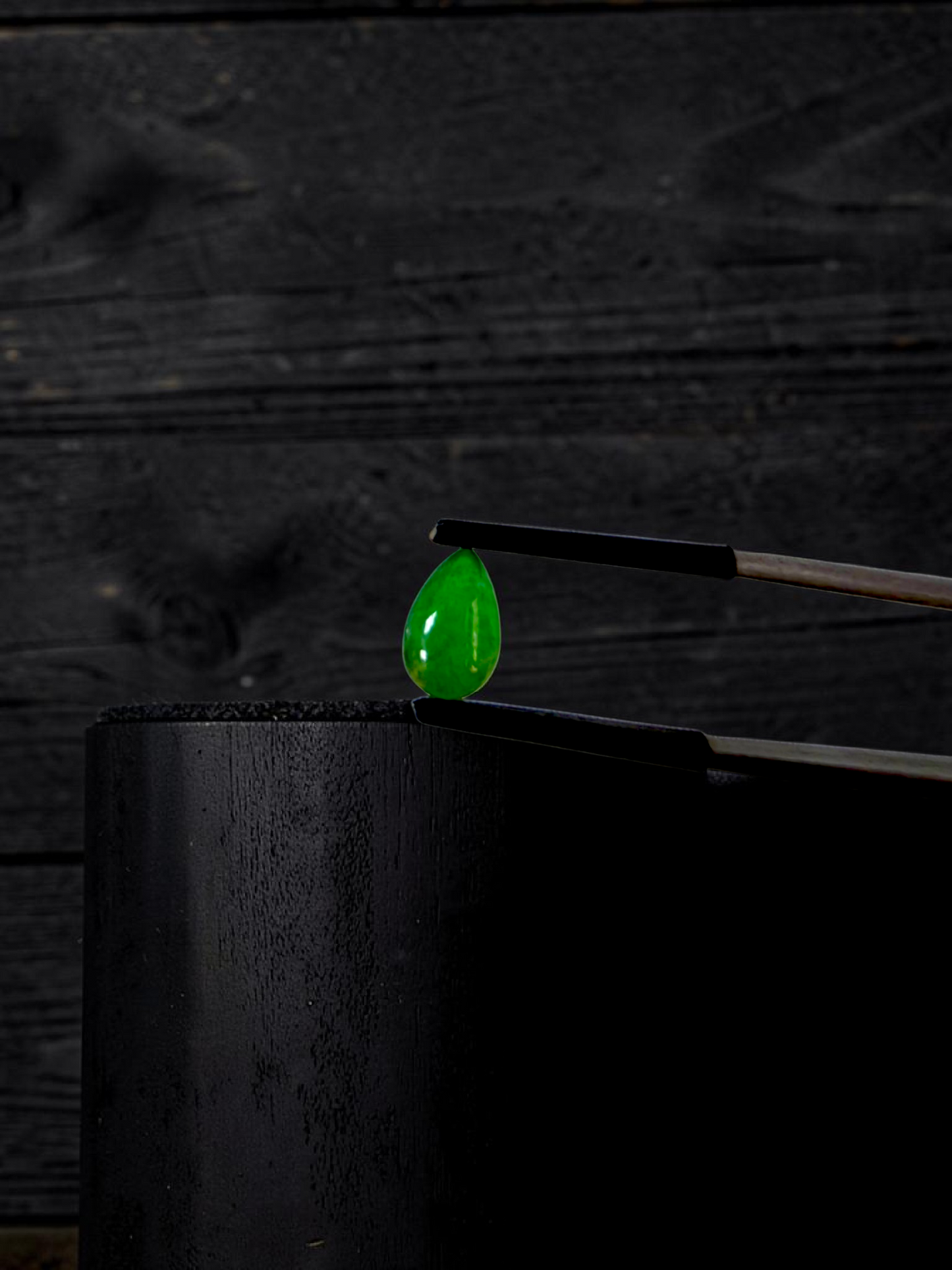 Certified MADE IN JAPAN 1.792 cts. Bright Vivid Imperial Green Burmese A-Jadeite Pear Cabochon Loose Stone LS46