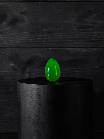 Certified MADE IN JAPAN 1.792 cts. Bright Vivid Imperial Green Burmese A-Jadeite Pear Cabochon Loose Stone LS46