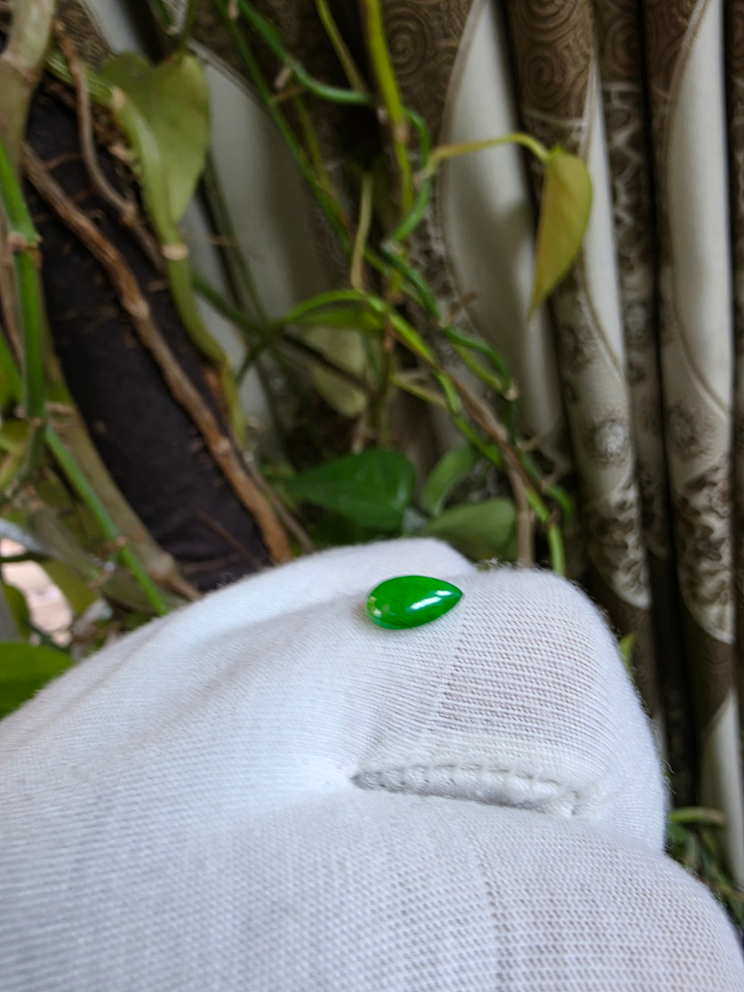 Certified MADE IN JAPAN 1.792 cts. Bright Vivid Imperial Green Burmese A-Jadeite Pear Cabochon Loose Stone LS46