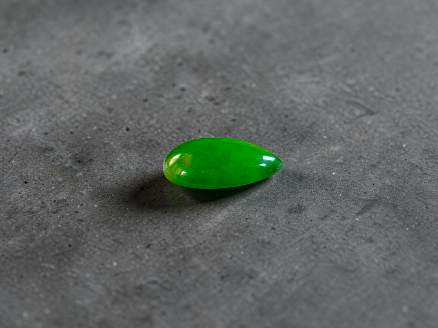 Certified MADE IN JAPAN 1.792 cts. Bright Vivid Imperial Green Burmese A-Jadeite Pear Cabochon Loose Stone LS46